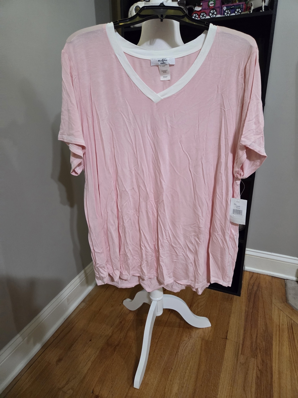 Moa Moa Light Pink V-Neck Short Sleeve Tee with White Trim